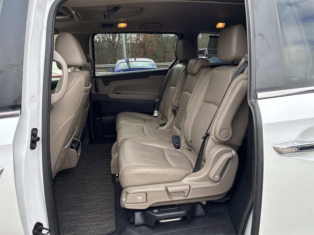Used 2023 Honda Odyssey Touring image 18