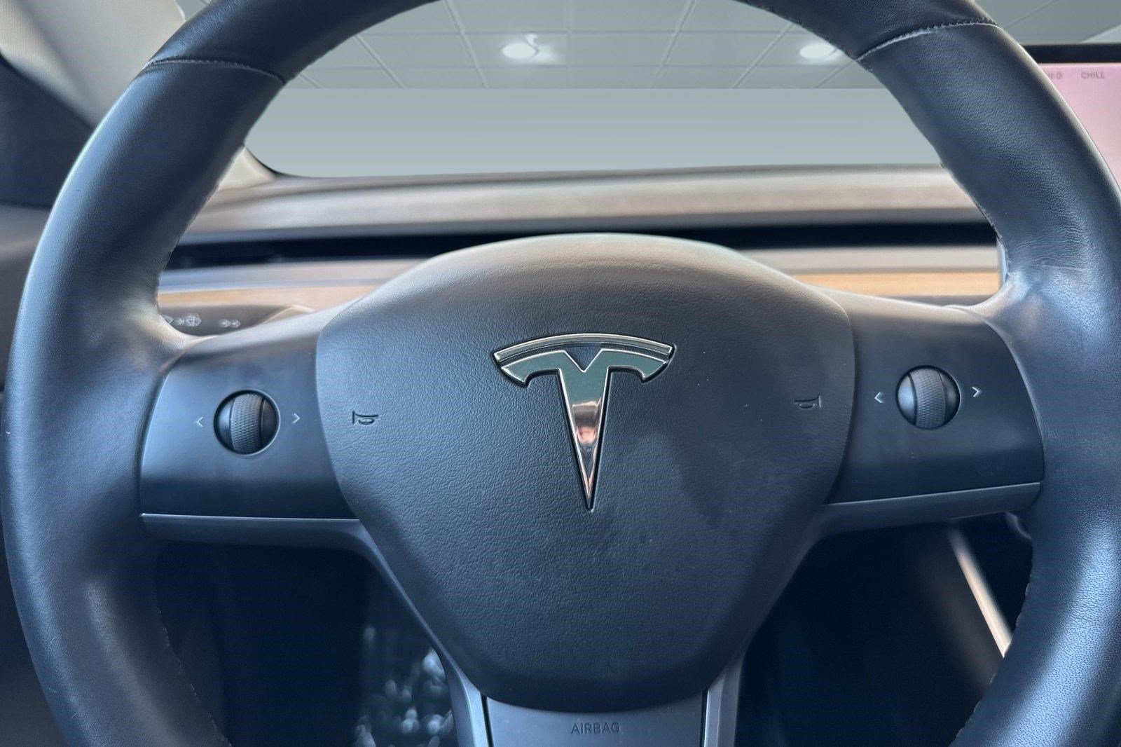 Used 2018 Tesla Model 3 Long Range RWD image 18