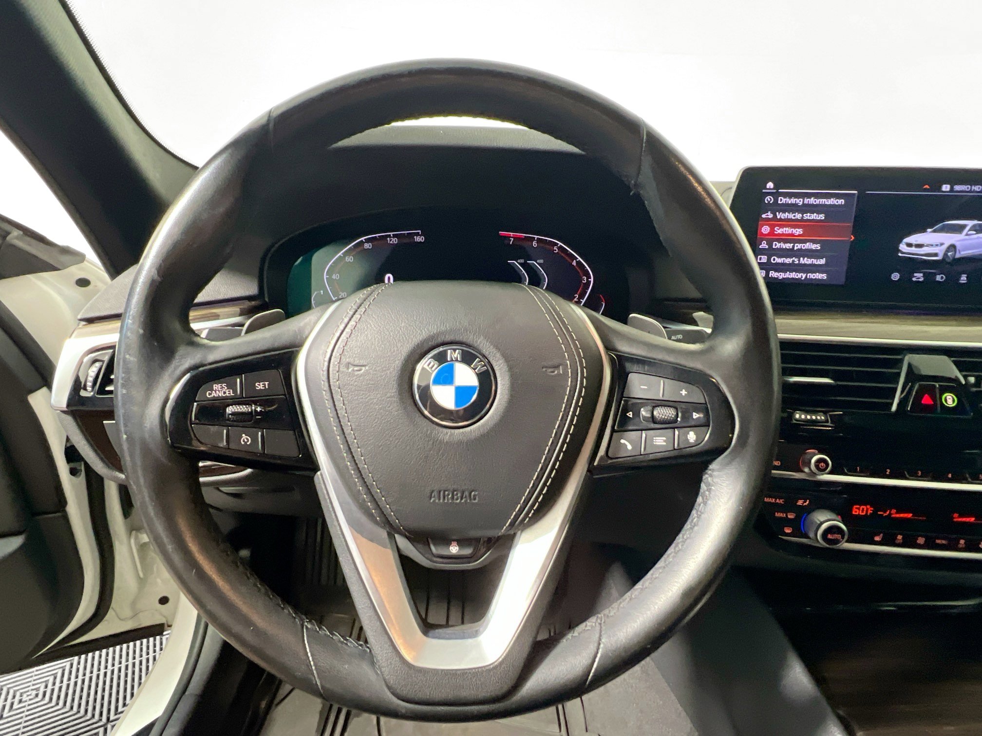 Used 2020 BMW 540i w/ Convenience Package image 17