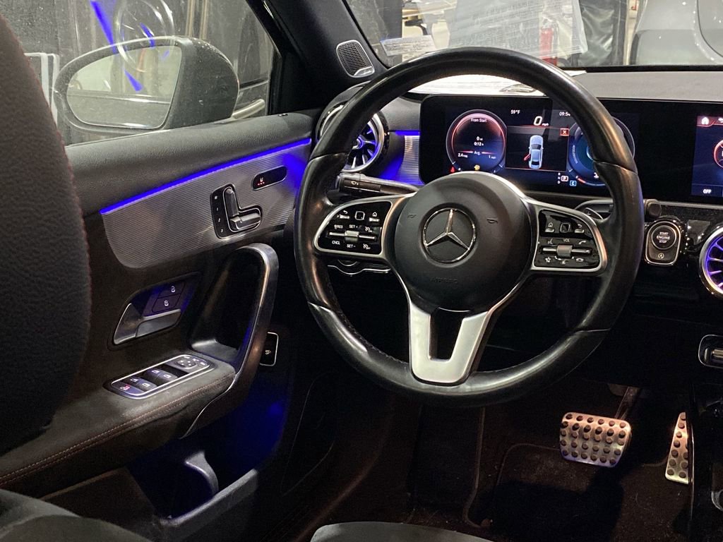 Certified 2021 Mercedes-Benz A 220 4MATIC image 3