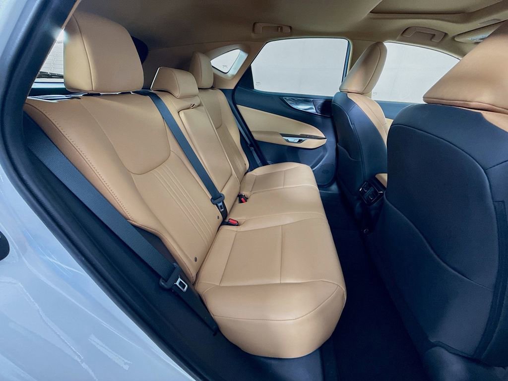 Certified 2025 Lexus NX 250 FWD w/ Accessory Package (2T) image 29