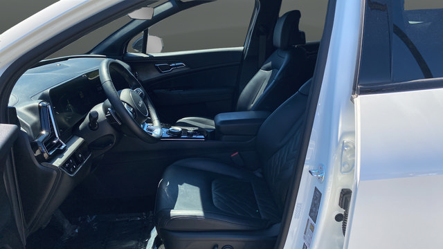 Certified 2024 Kia Sportage X-Line AWD/4WD image 9