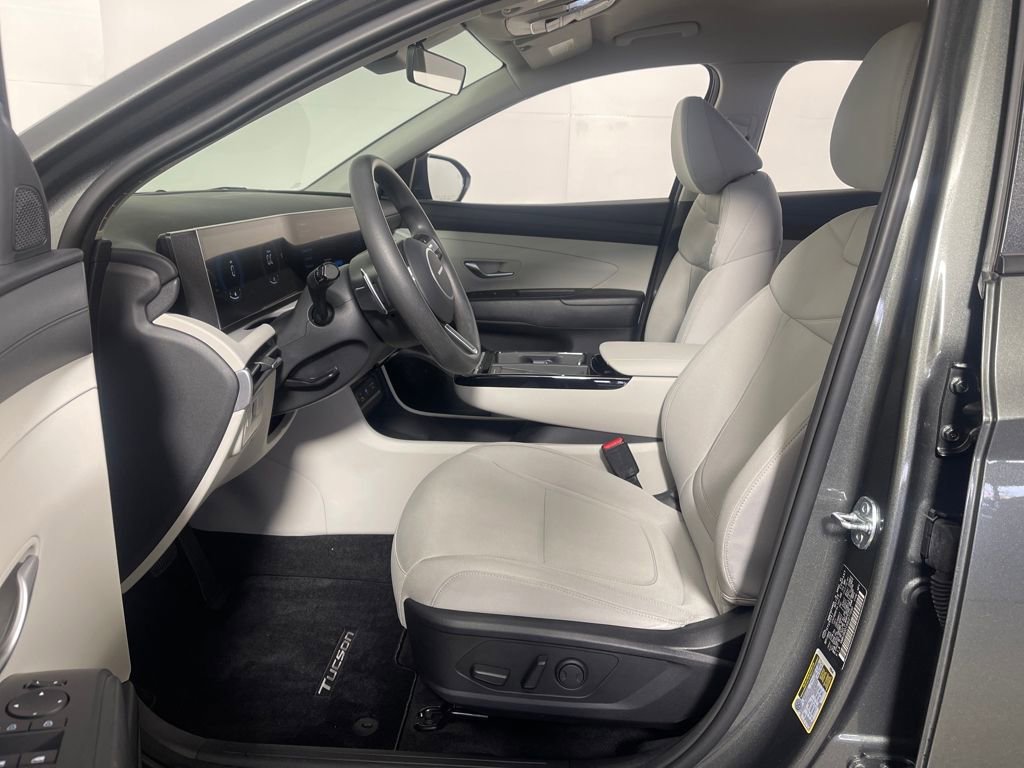 Certified 2025 Hyundai Tucson Blue image 12