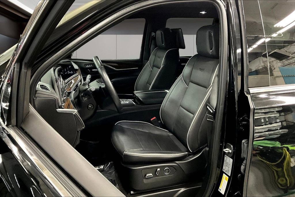 Certified 2024 Cadillac Escalade Premium Luxury image 21