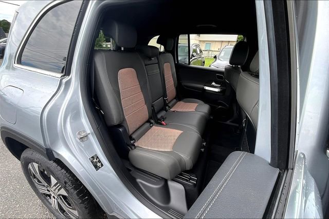 New 2025 Mercedes-Benz EQB 250+ image 11
