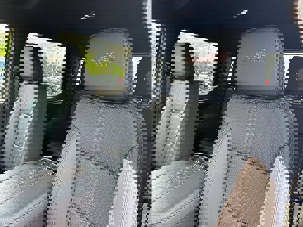 Used 2025 Chevrolet Silverado 1500 High Country w/ Midnight Edition image 20