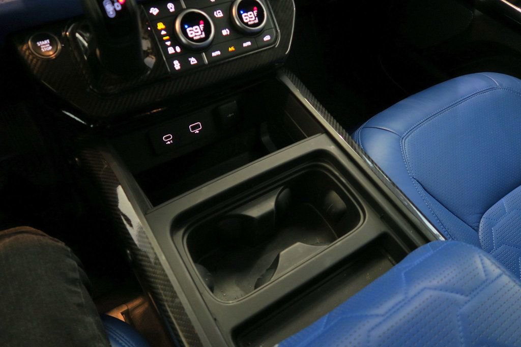 Used 2024 Land Rover Defender 110 X-Dynamic SE image 22
