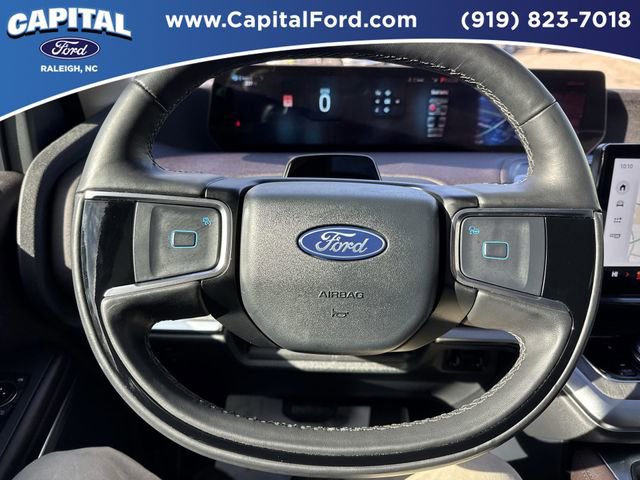 Certified 2025 Ford Expedition Max Platinum w/ Platinum Ultimate Package AWD/4WD image 35
