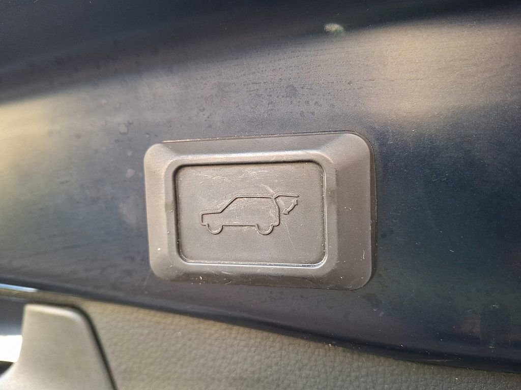 Used 2020 Toyota RAV4 XSE image 27