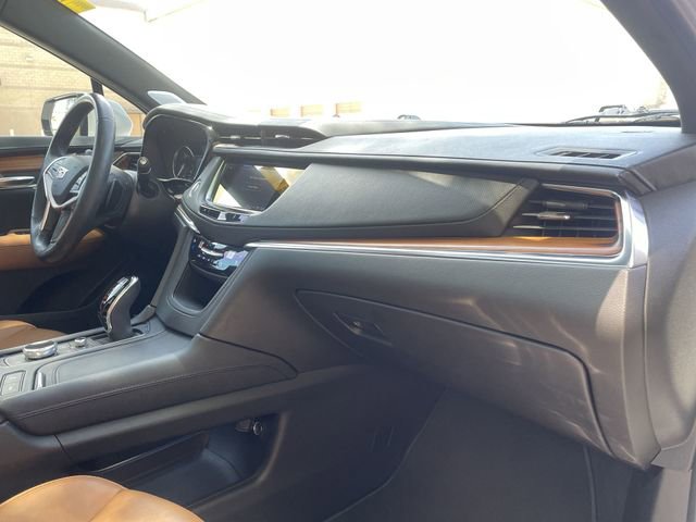 Used 2022 Cadillac XT5 Premium Luxury FWD image 30