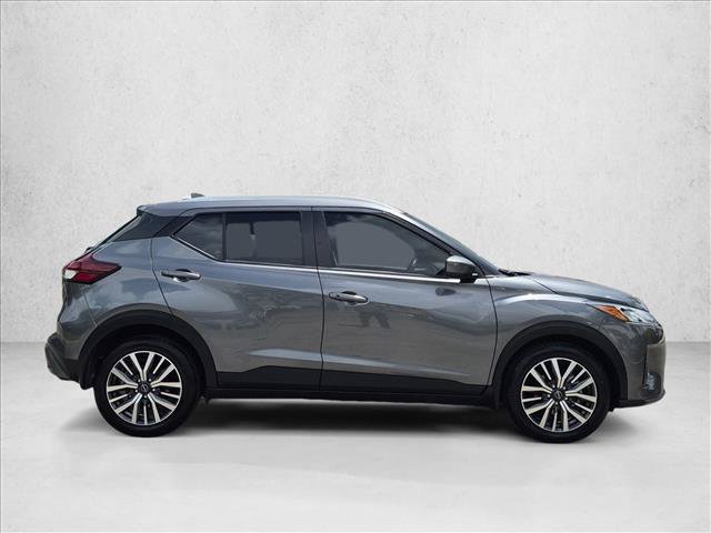 Used 2024 Nissan Kicks SV FWD image 4