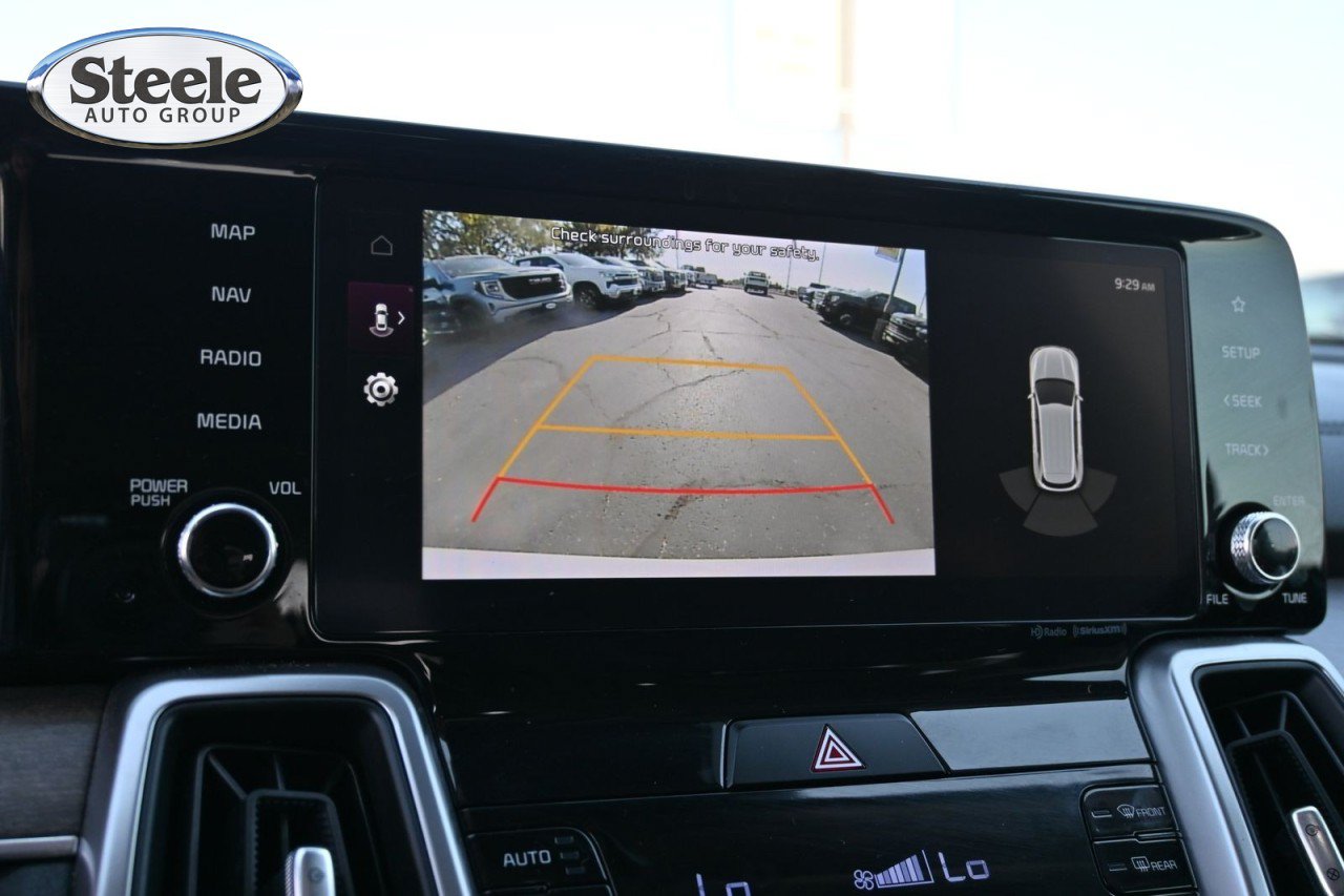 Used 2023 Kia Sorento EX w/ Panoramic Sunroof Package FWD image 13