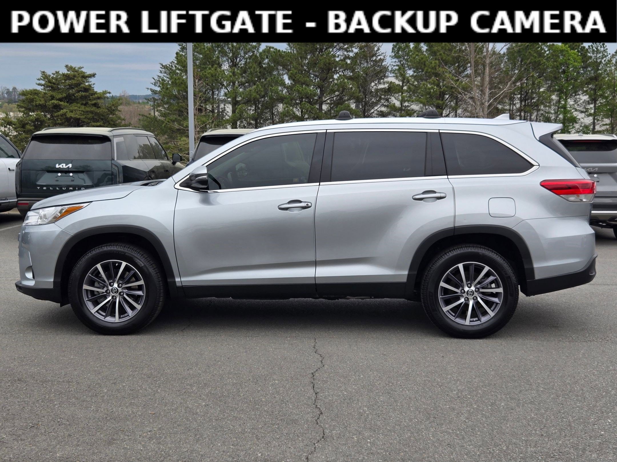 Used 2019 Toyota Highlander XLE image 4