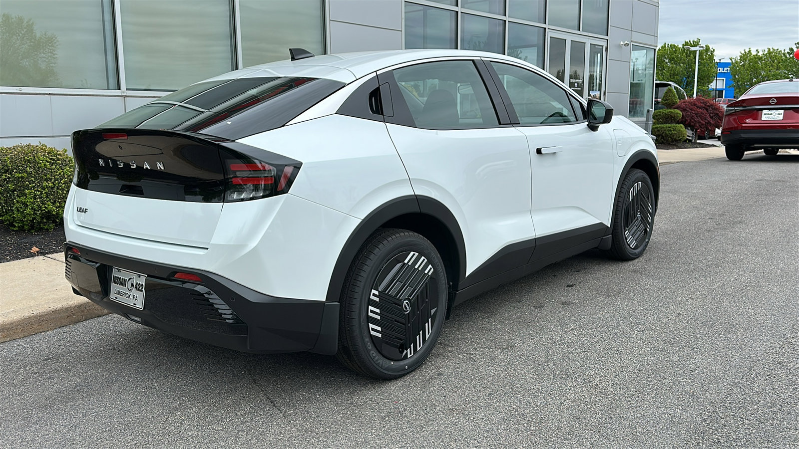 New 2026 Nissan Leaf w/ Floor Mat Package (S+) FWD image 5