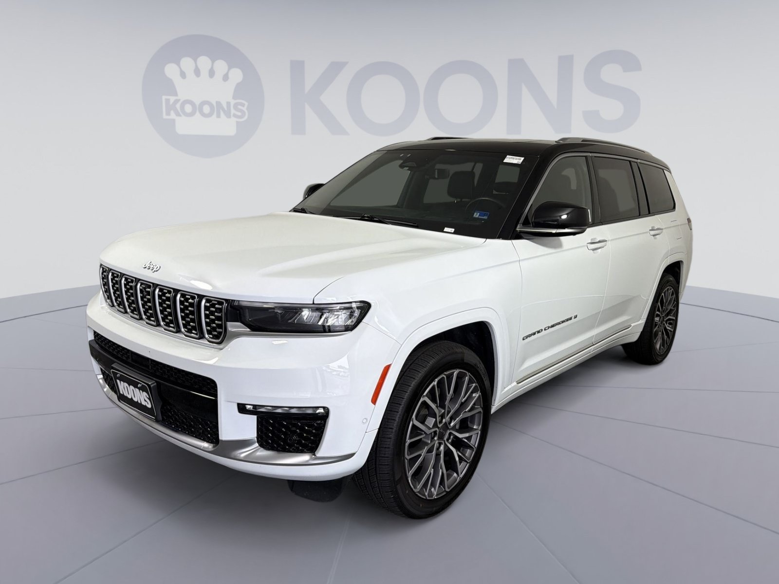 Used 2023 Jeep Grand Cherokee L Summit AWD/4WD image 1