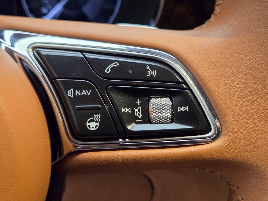Certified 2023 Bentley Bentayga Speed AWD/4WD image 33