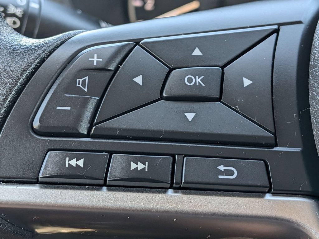 Used 2025 Nissan Sentra SV FWD image 13