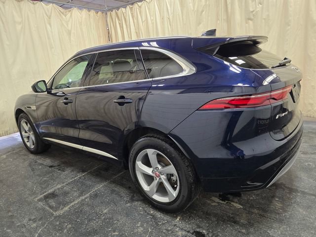 Used 2023 Jaguar F-PACE S image 10