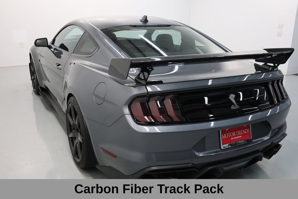 Used 2022 Ford Mustang Shelby GT500 w/ Carbon Fiber Track Pack RWD image 13