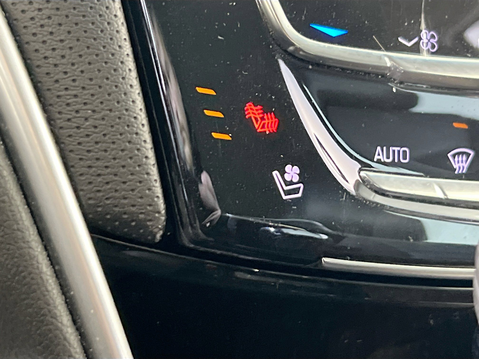 Used 2018 Cadillac XTS Luxury image 21