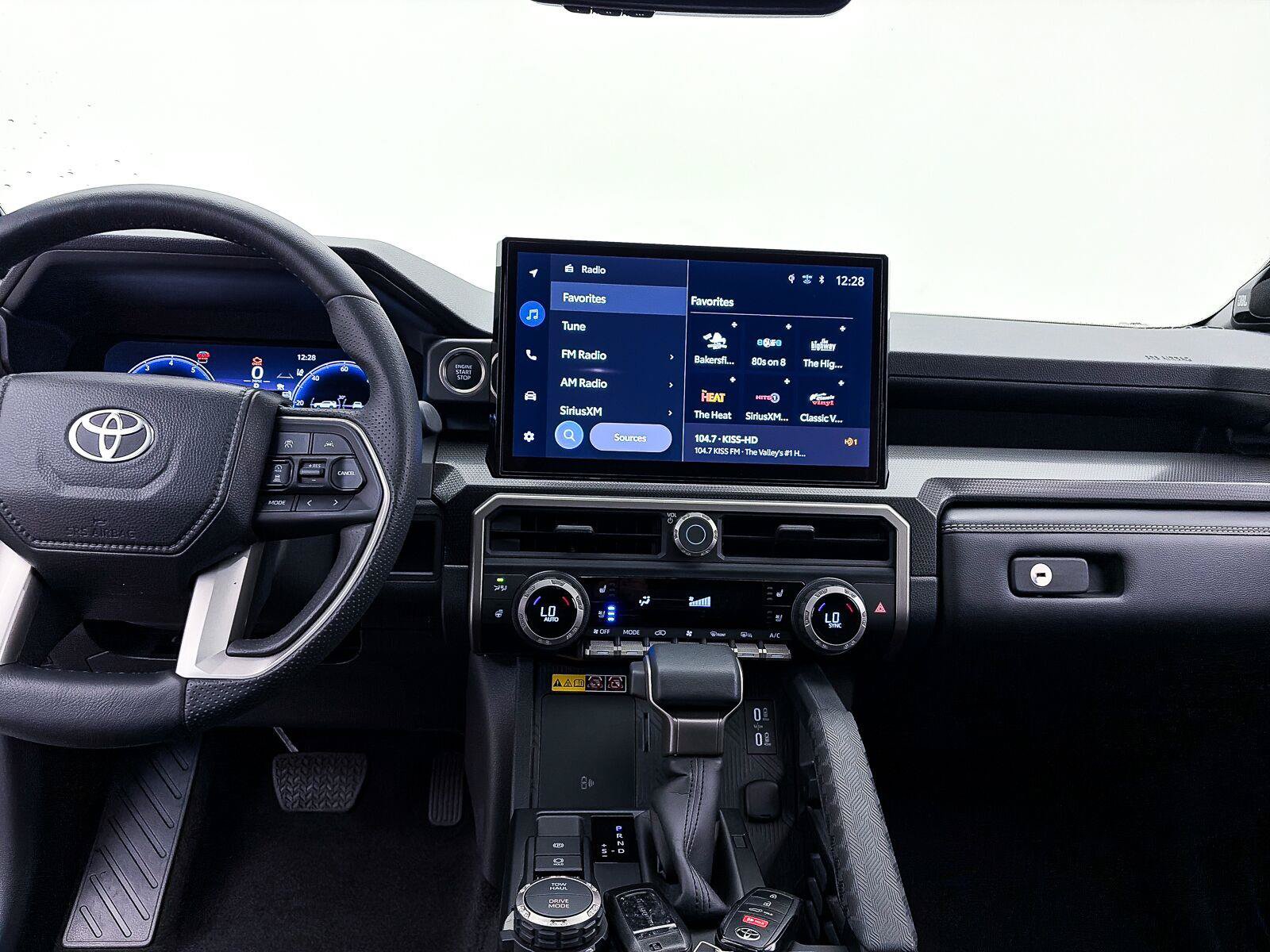 Used 2025 Toyota 4Runner Limited AWD/4WD image 8