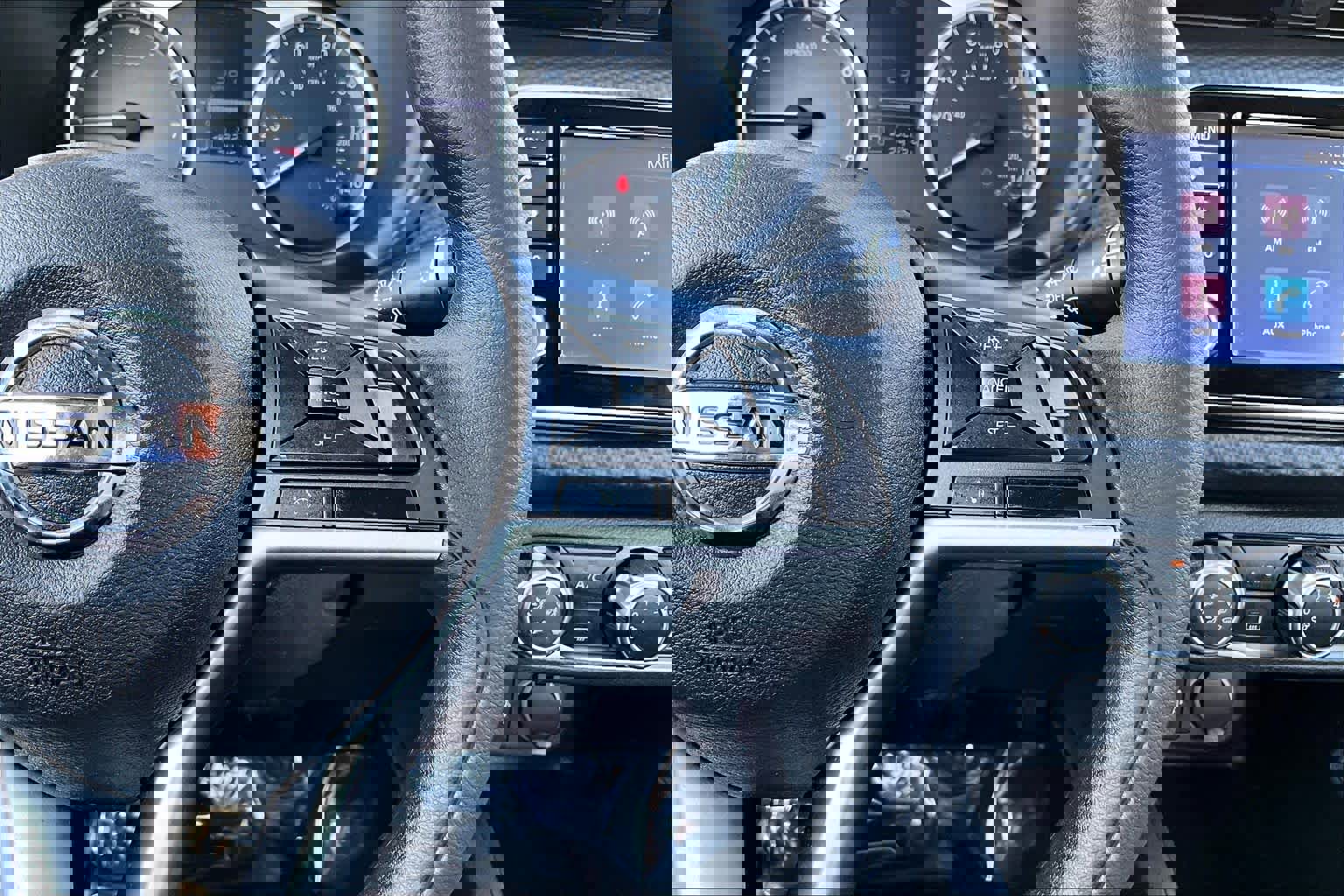 Used 2021 Nissan Kicks S FWD image 24