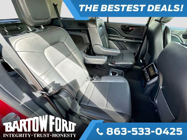 Used 2025 Lincoln Aviator 2WD w/ Jet Appearance Package image 25