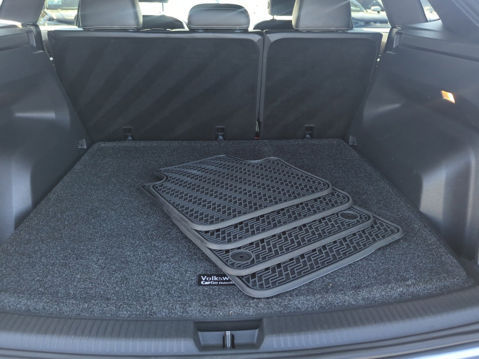 Certified 2022 Volkswagen Atlas Cross Sport SE image 31