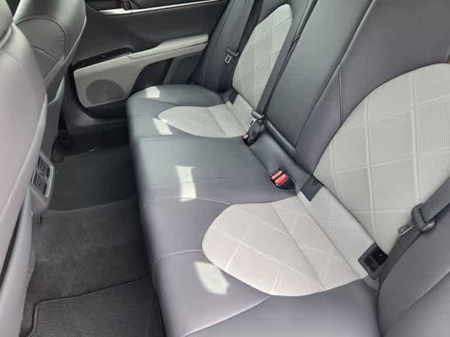 Used 2019 Toyota Camry XLE FWD image 13