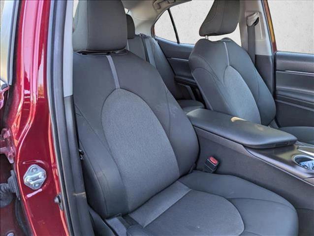 Used 2022 Toyota Camry LE image 26