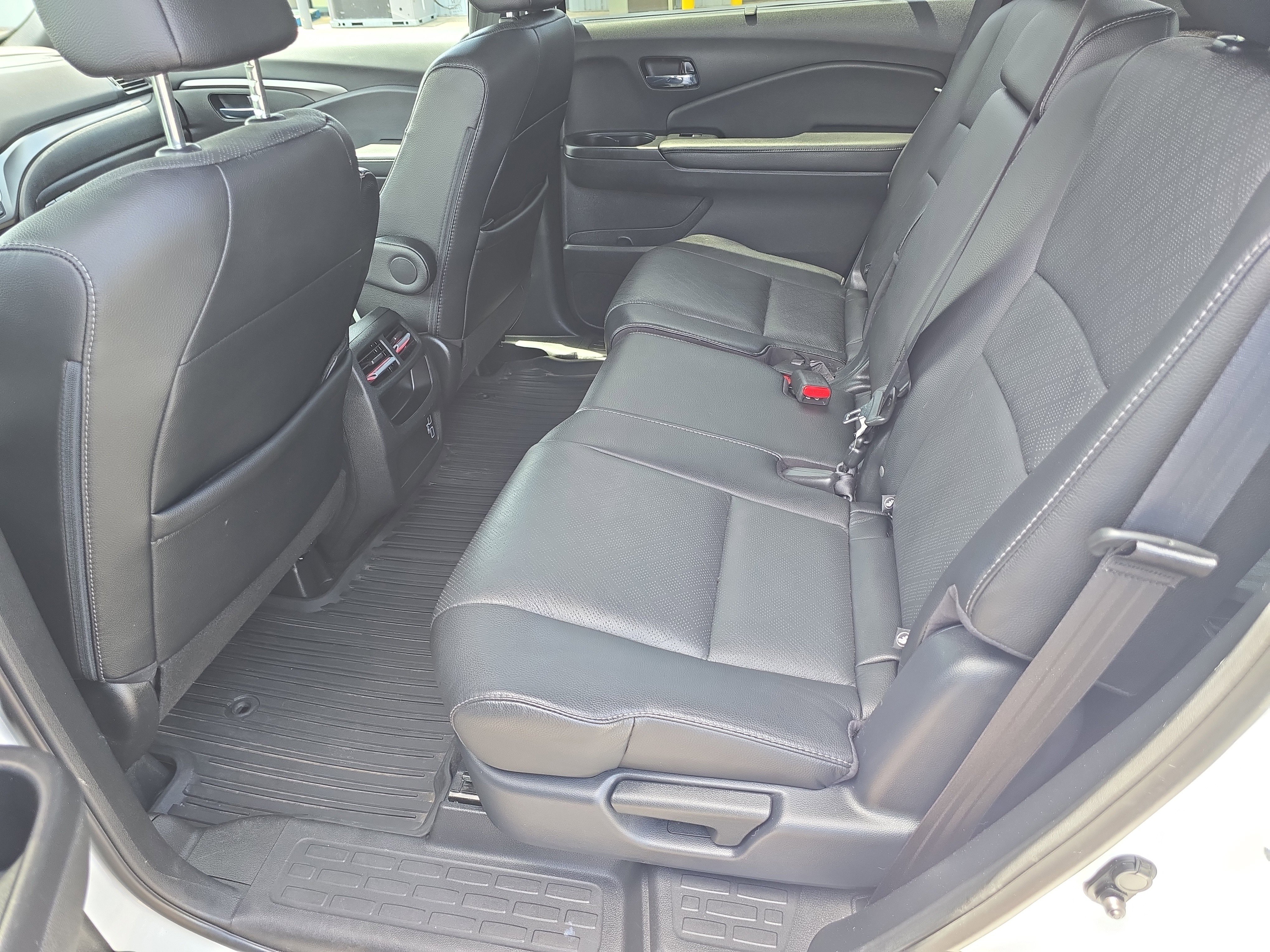 Used 2021 Honda Passport EX-L image 17