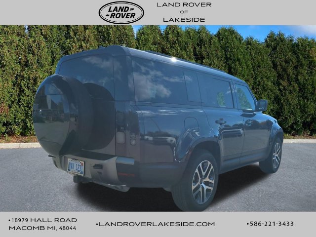 Used 2026 Land Rover Defender 130 S AWD/4WD image 4