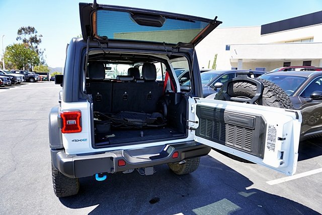 Used 2023 Jeep Wrangler Unlimited Rubicon 4xe AWD/4WD image 20
