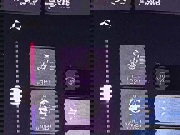 New 2025 Jeep Grand Cherokee Altitude image 29