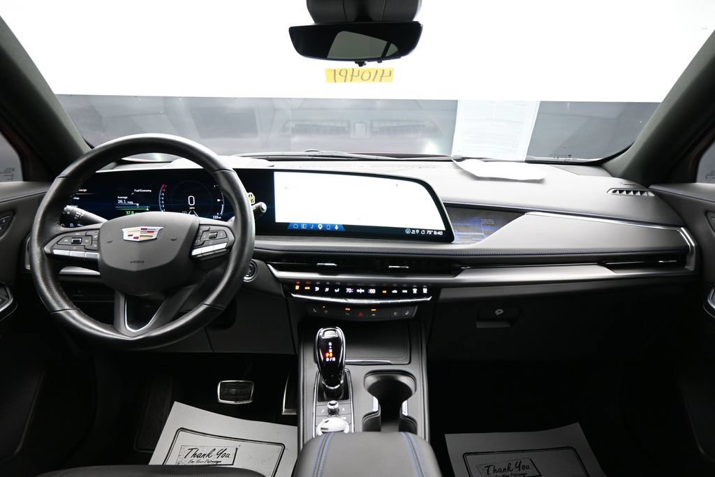 Used 2025 Cadillac XT4 Sport FWD image 13