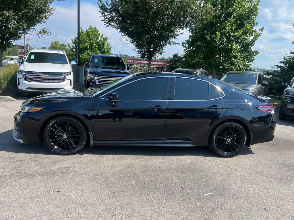 Used 2023 Toyota Camry XSE FWD image 4