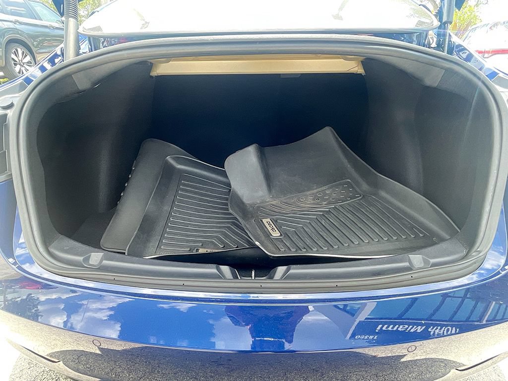 Used 2022 Tesla Model 3 Standard Range RWD image 14