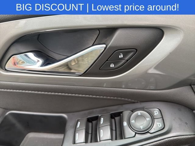Used 2023 Chevrolet Traverse LT AWD/4WD image 28