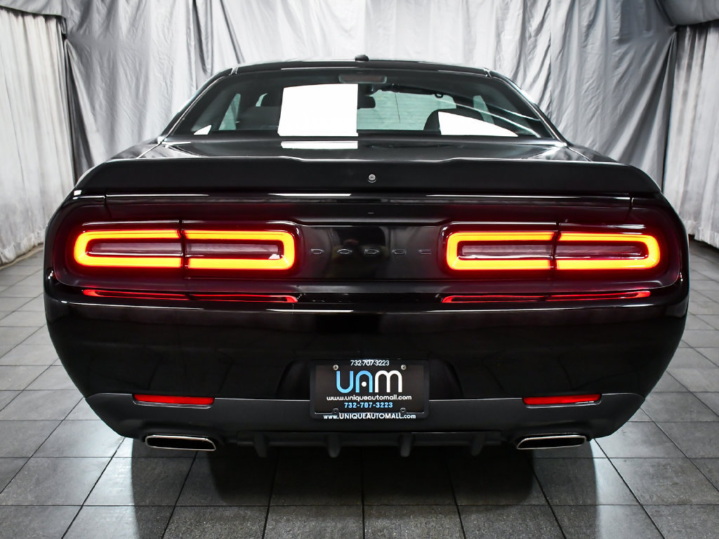 Used 2021 Dodge Challenger SXT w/ Blacktop Package RWD image 5