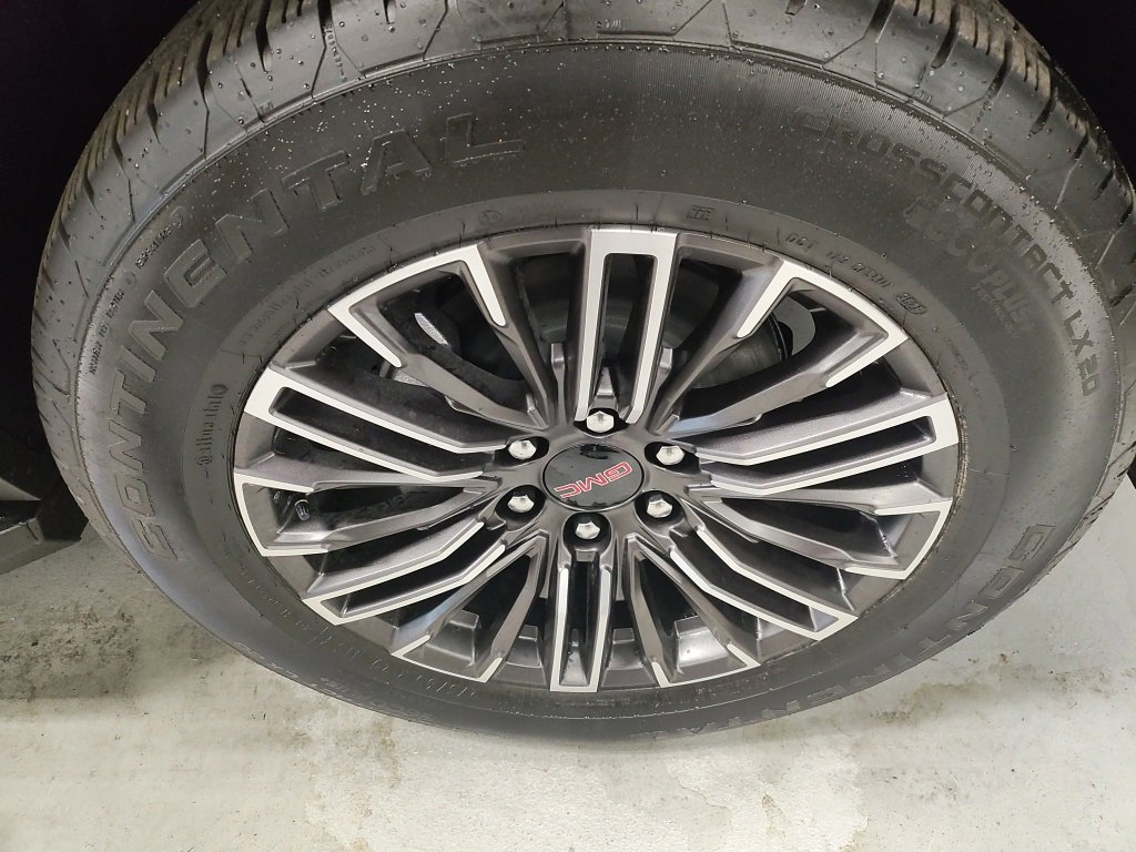 New 2026 GMC Yukon Elevation image 4