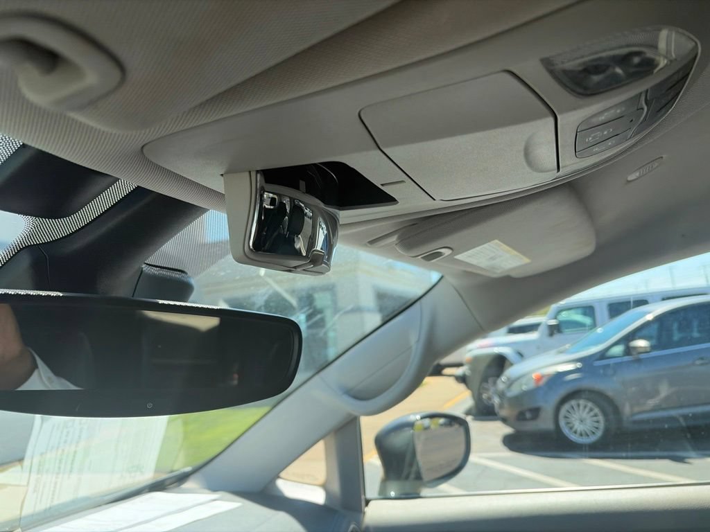 Used 2021 Chrysler Pacifica Touring-L FWD image 14