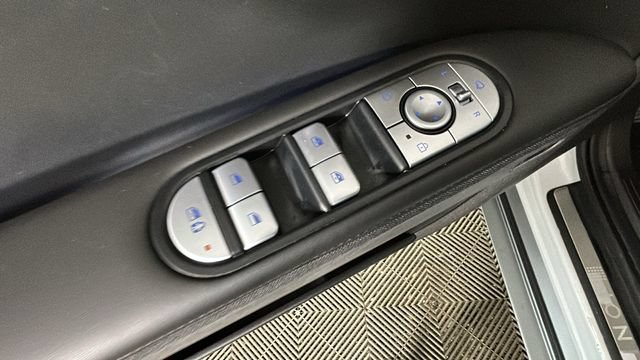 Used 2024 Hyundai Ioniq 5 Limited AWD/4WD image 10
