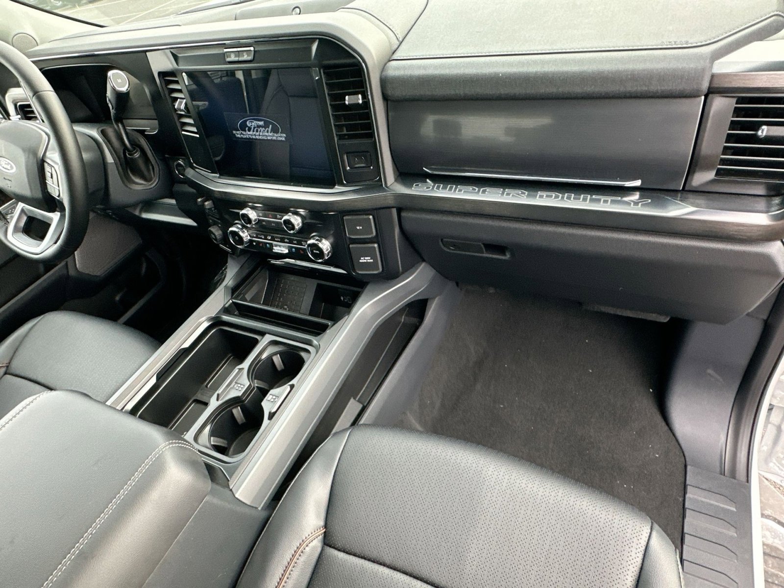 New 2026 Ford F250 Lariat w/ FX4 Off-Road Package image 37