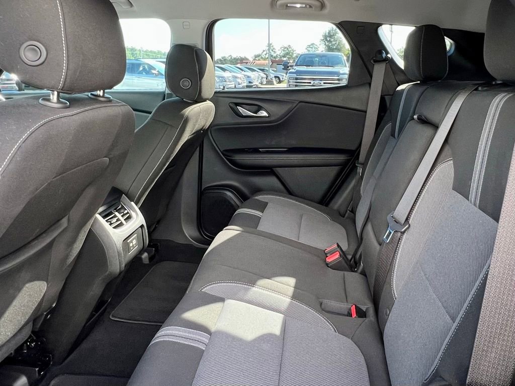 Used 2025 Chevrolet Blazer LT image 19