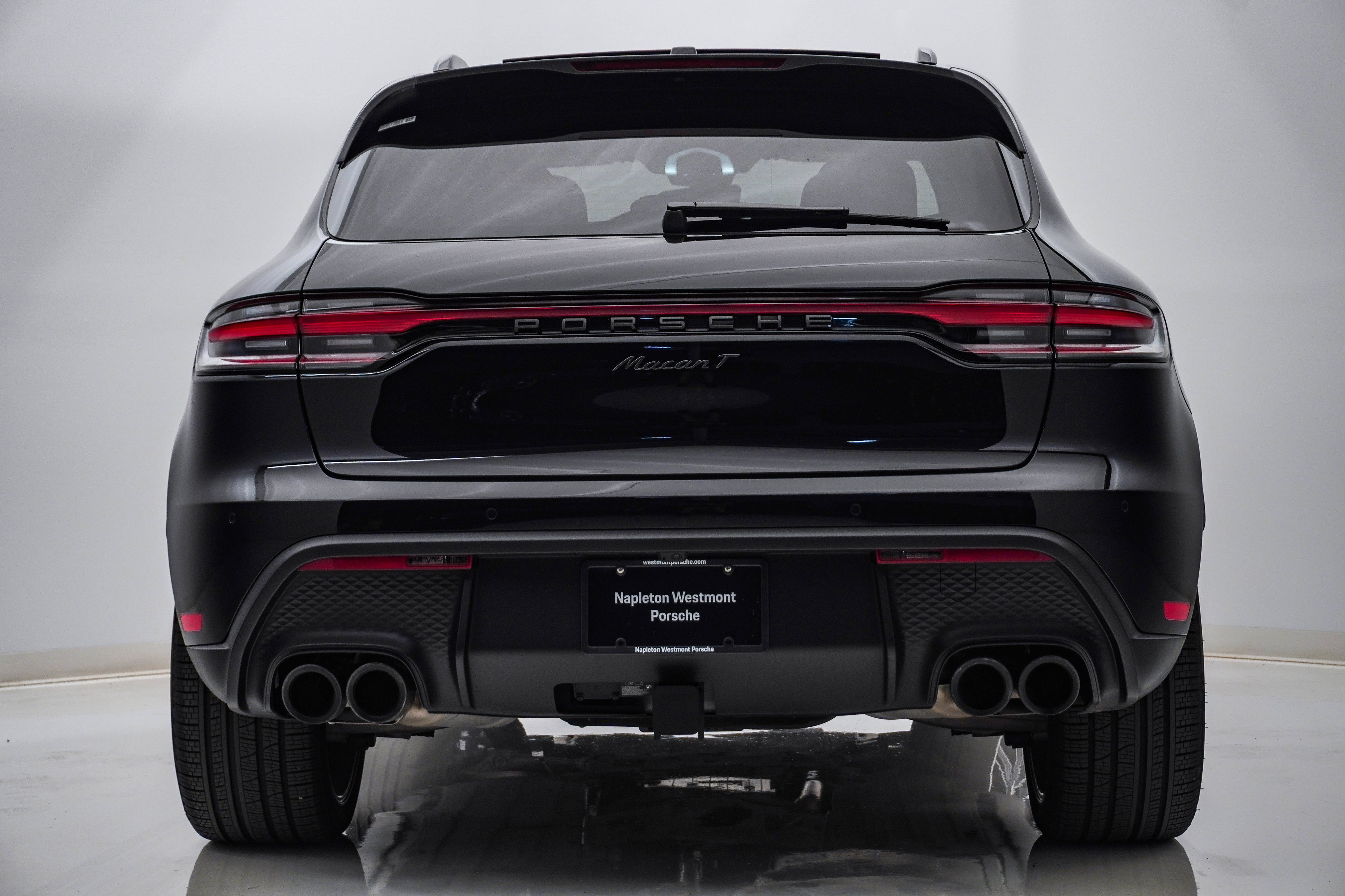 Certified 2026 Porsche Macan Turbo AWD/4WD image 11