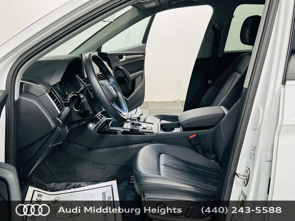 Certified 2023 Audi Q5 2.0T Premium w/ Convenience Package image 12