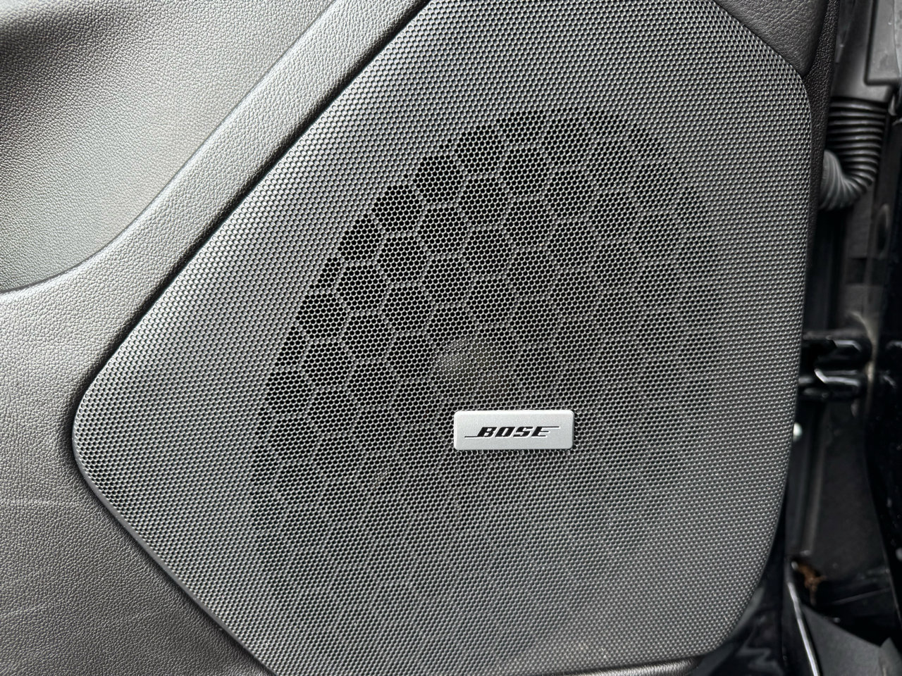 Used 2025 Cadillac XT5 Premium Luxury image 14