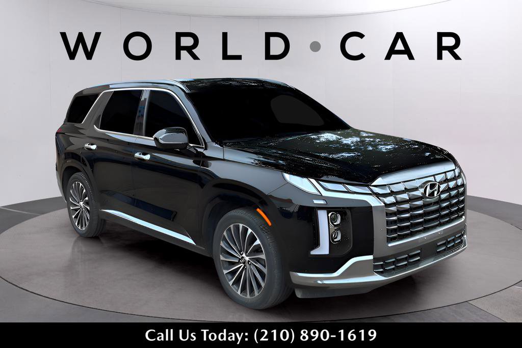 Used 2023 Hyundai Palisade Calligraphy image 2
