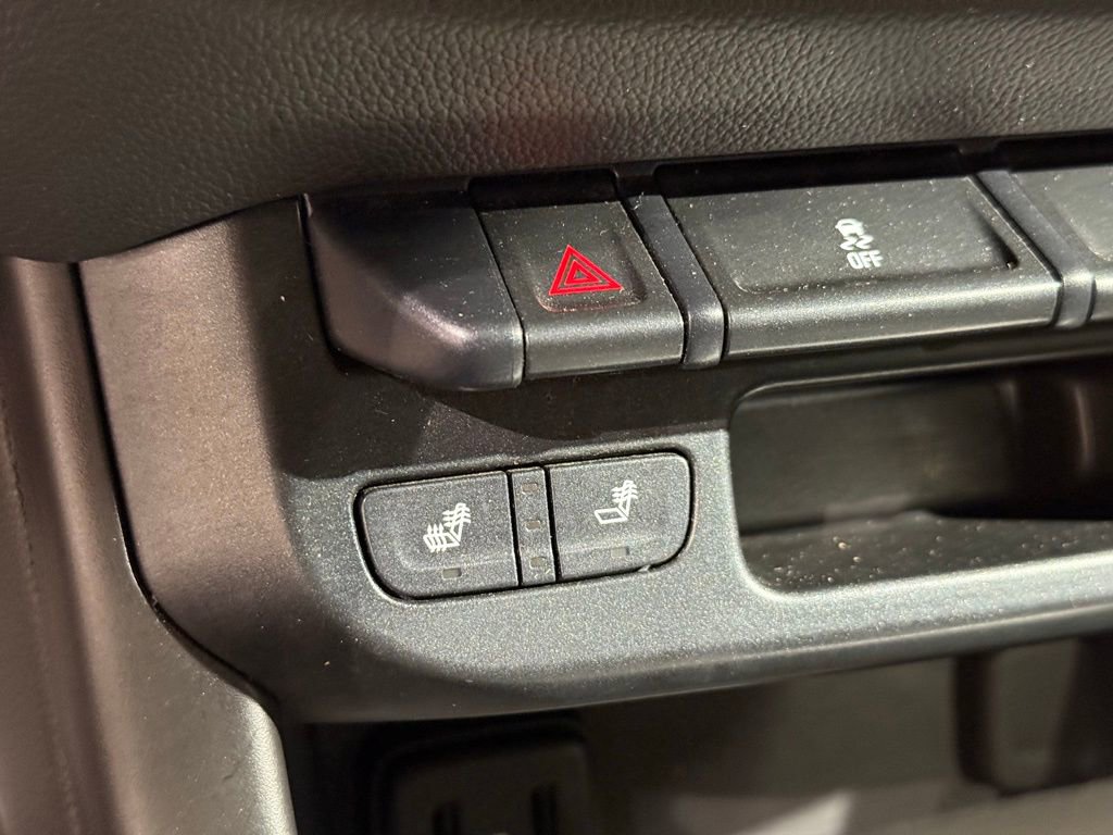 Used 2019 Chevrolet Colorado LT w/ LT Convenience Package image 20
