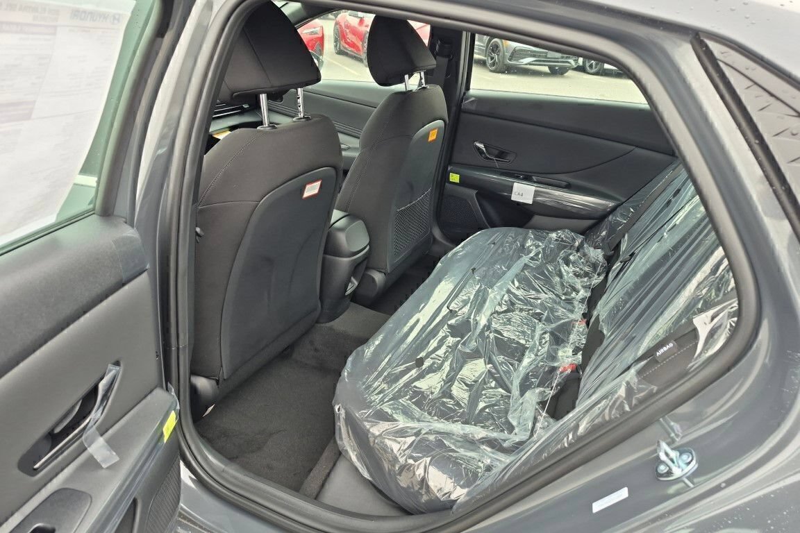 New 2026 Hyundai Elantra SEL Sport Premium FWD image 16